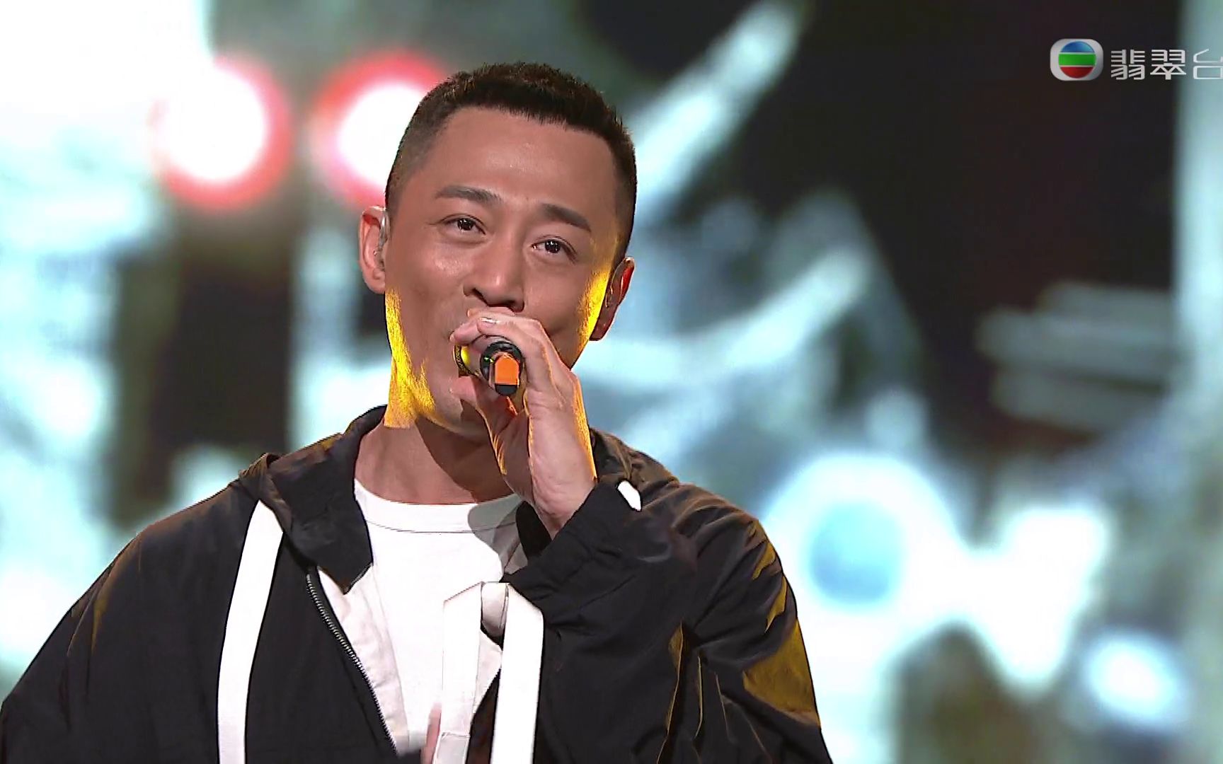 唱情歌的人