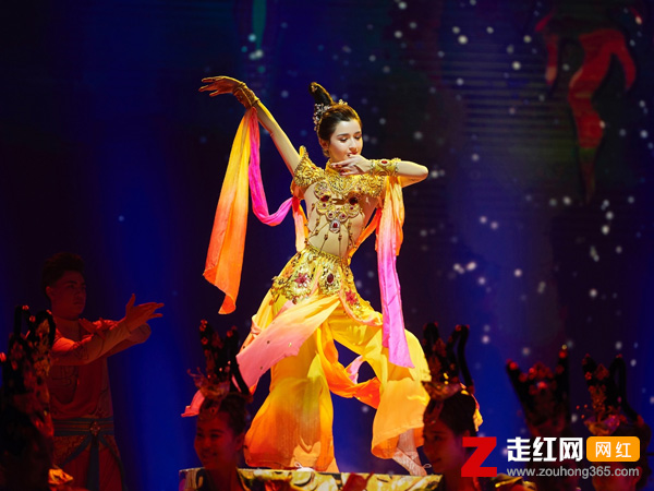 哈尼克孜被土豪弄进病院是真的吗的复杂引见