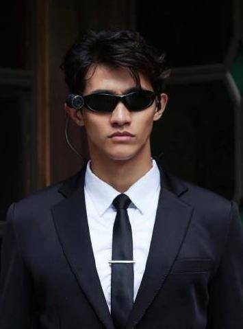 演员李子峰晒婚礼现场照