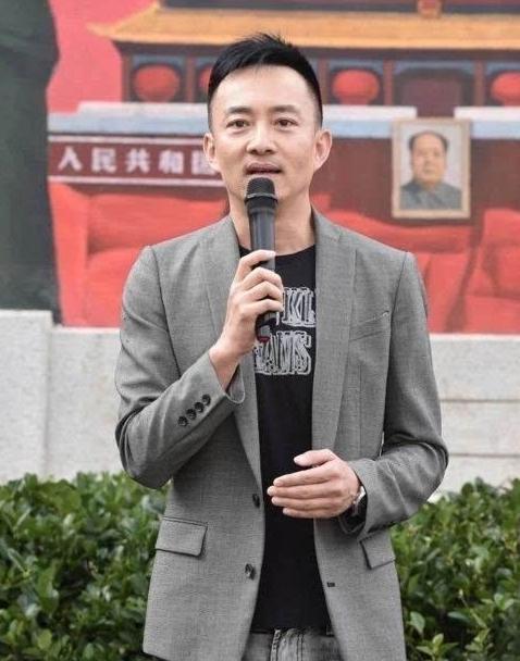 亚宁的妻子