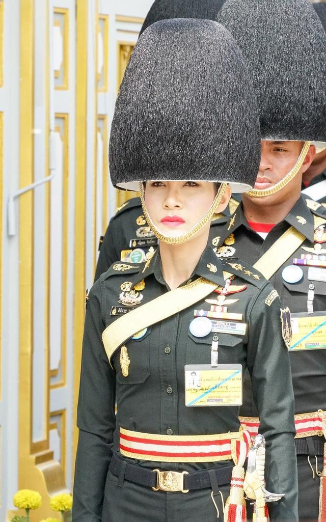 泰国王妃被褫夺全部头衔 泰国王妃被褫夺全部头衔