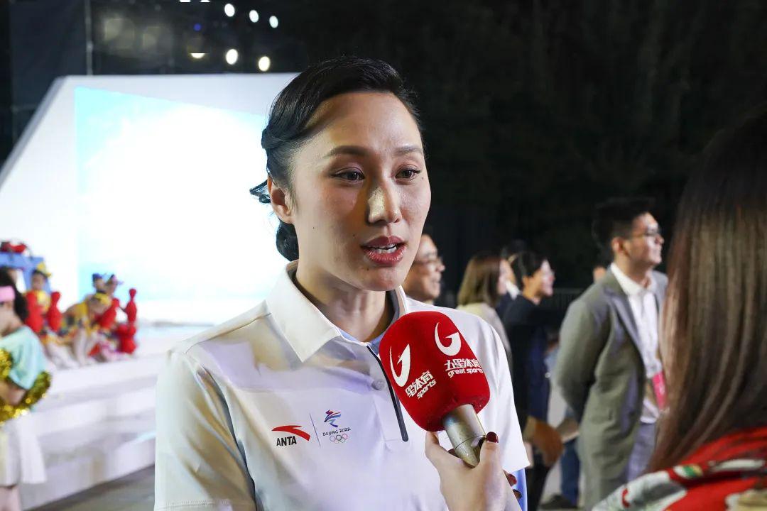 张虹冬奥会速滑第一枚金牌