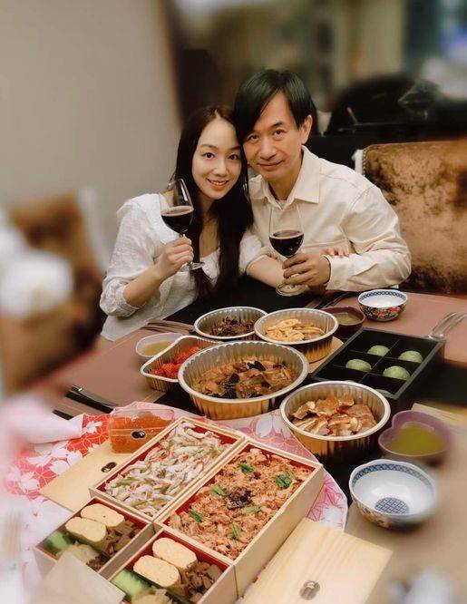 黄舒骏的老婆