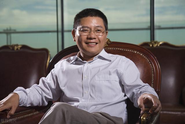 王均摇简介