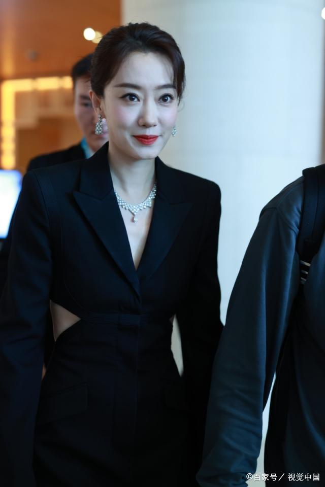张小斐百度百科