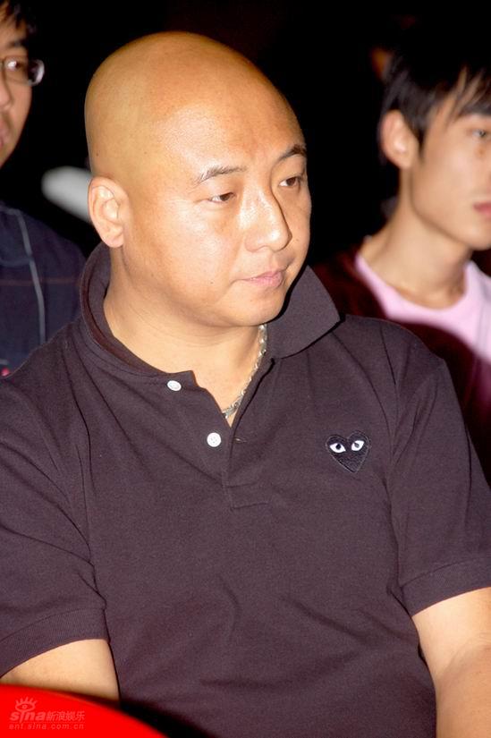 周晓鸥吸毒