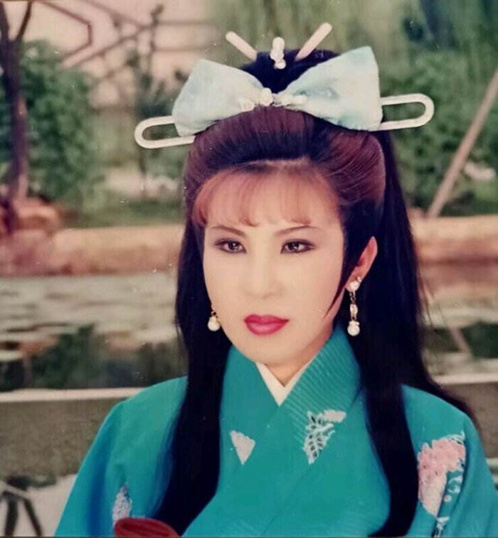 杨钧钧年轻照