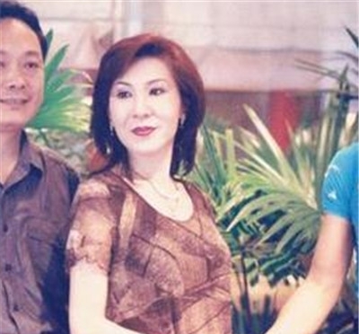 杨钧钧年轻照 杨钧钧年轻照