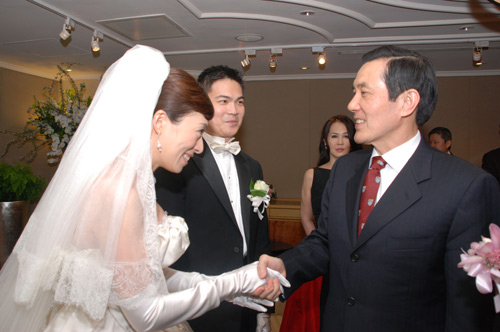 王文洋吕安妮