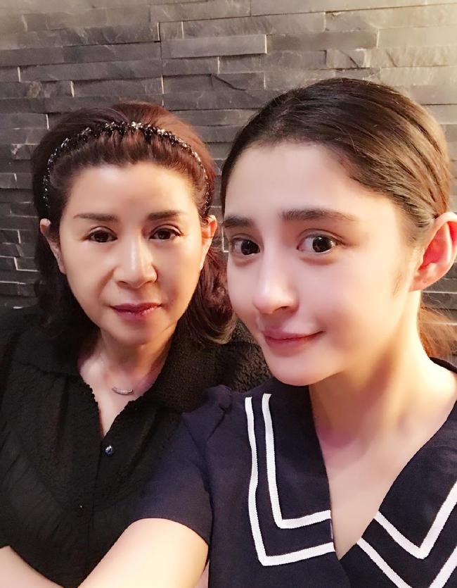 李心艾胖了
