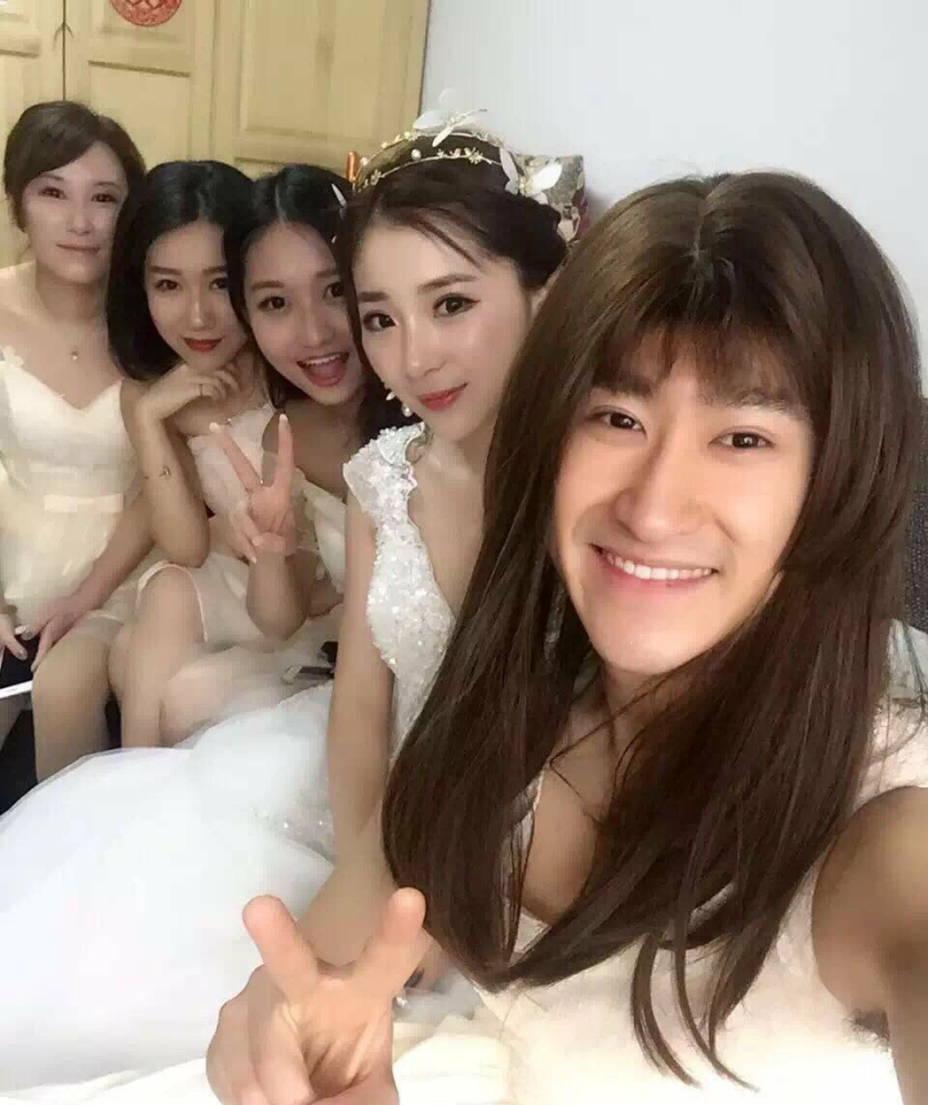 李恒建牵手乐成 李恒建牵手乐成