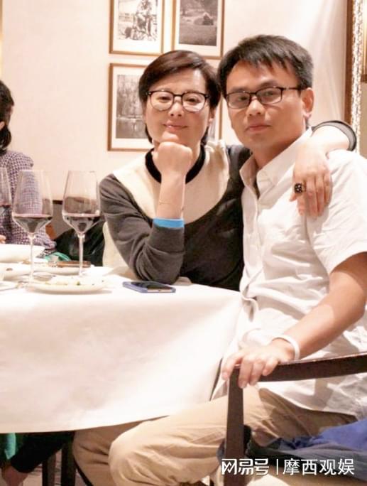 袁立丈夫