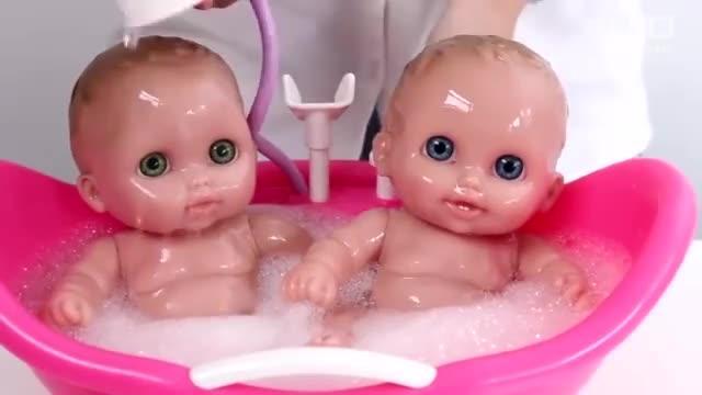 双生子的玩具宠物 双生子的玩具宠物