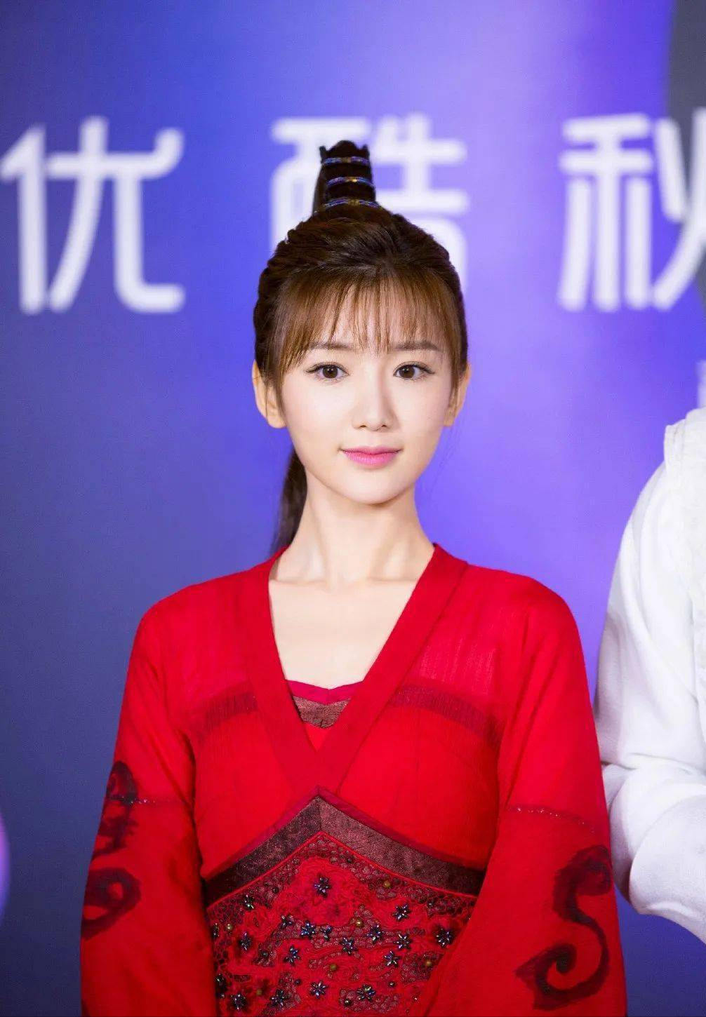 毛晓彤被曝已赡养父亲