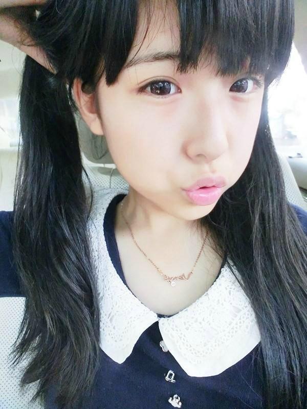 张依依吧
