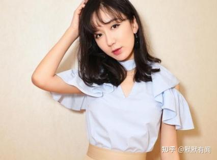 胡一菲团体材料