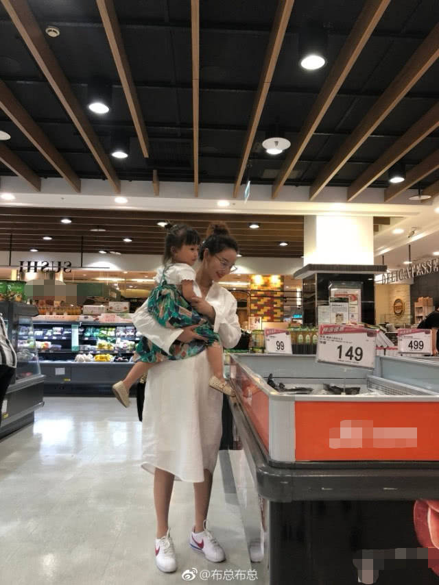 欧弟妻子郑云灿