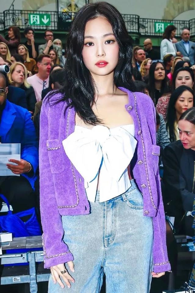 JENNIE胸部