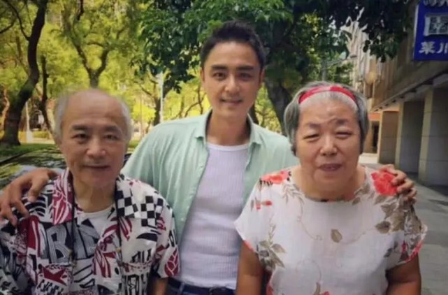 明道的女伴侣