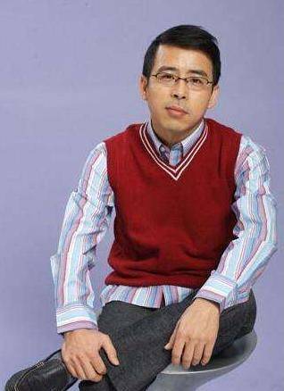 阿丘发文引争议