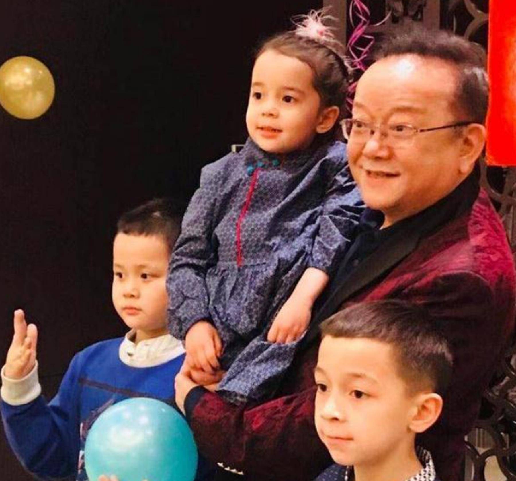 郑艳东结了频频婚 郑艳东结了频频婚