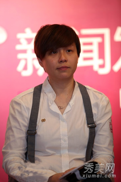 维嘉的妻子龙丹妮