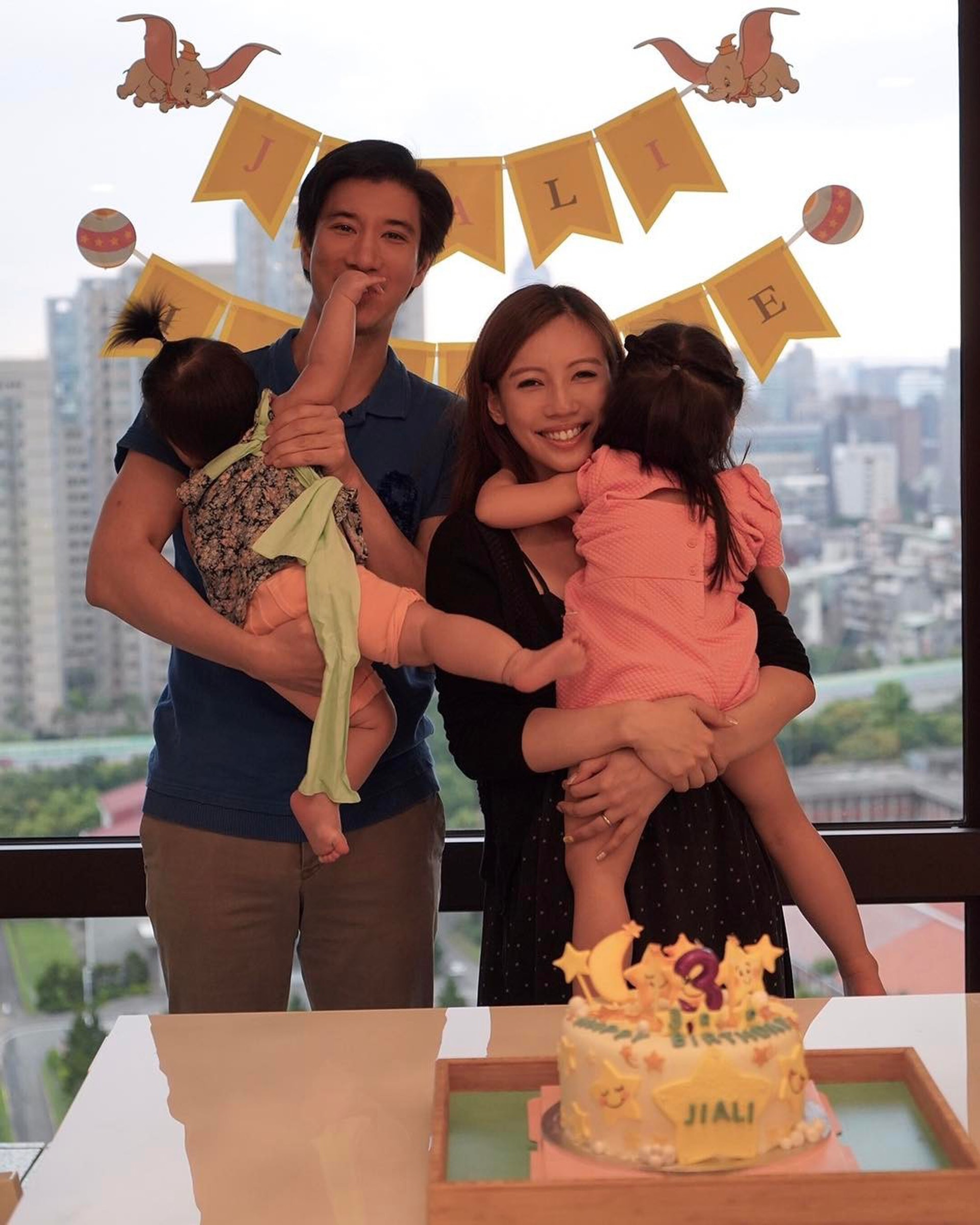 李靓蕾是台湾人吗