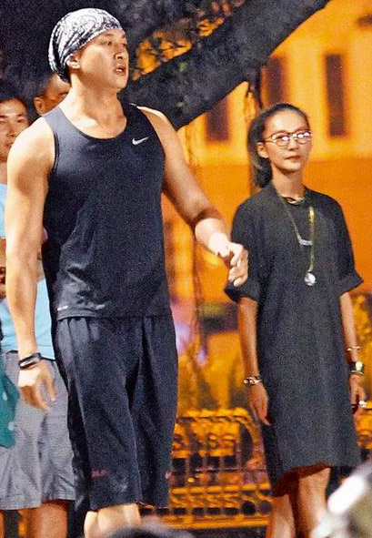 何润东女友peggy