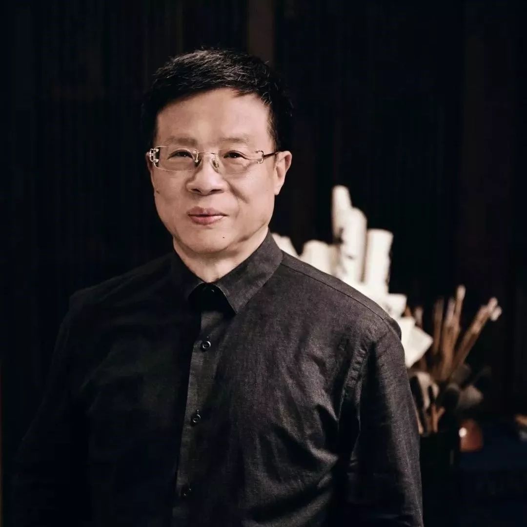 董衍