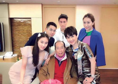 何超盈未婚夫