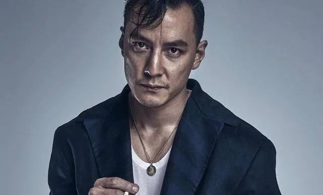吴彦祖给大学生上网课