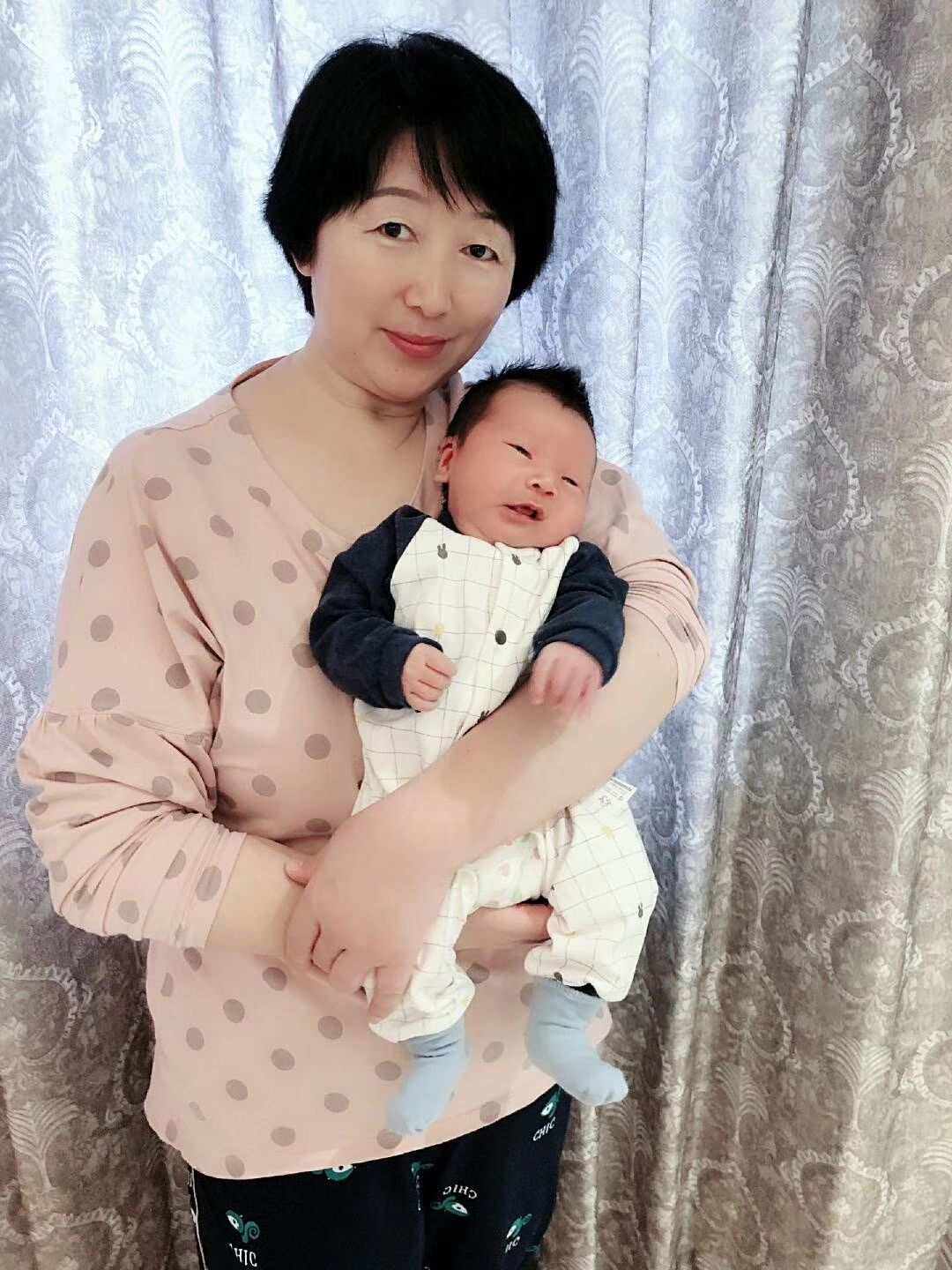 万丽伟 万丽伟