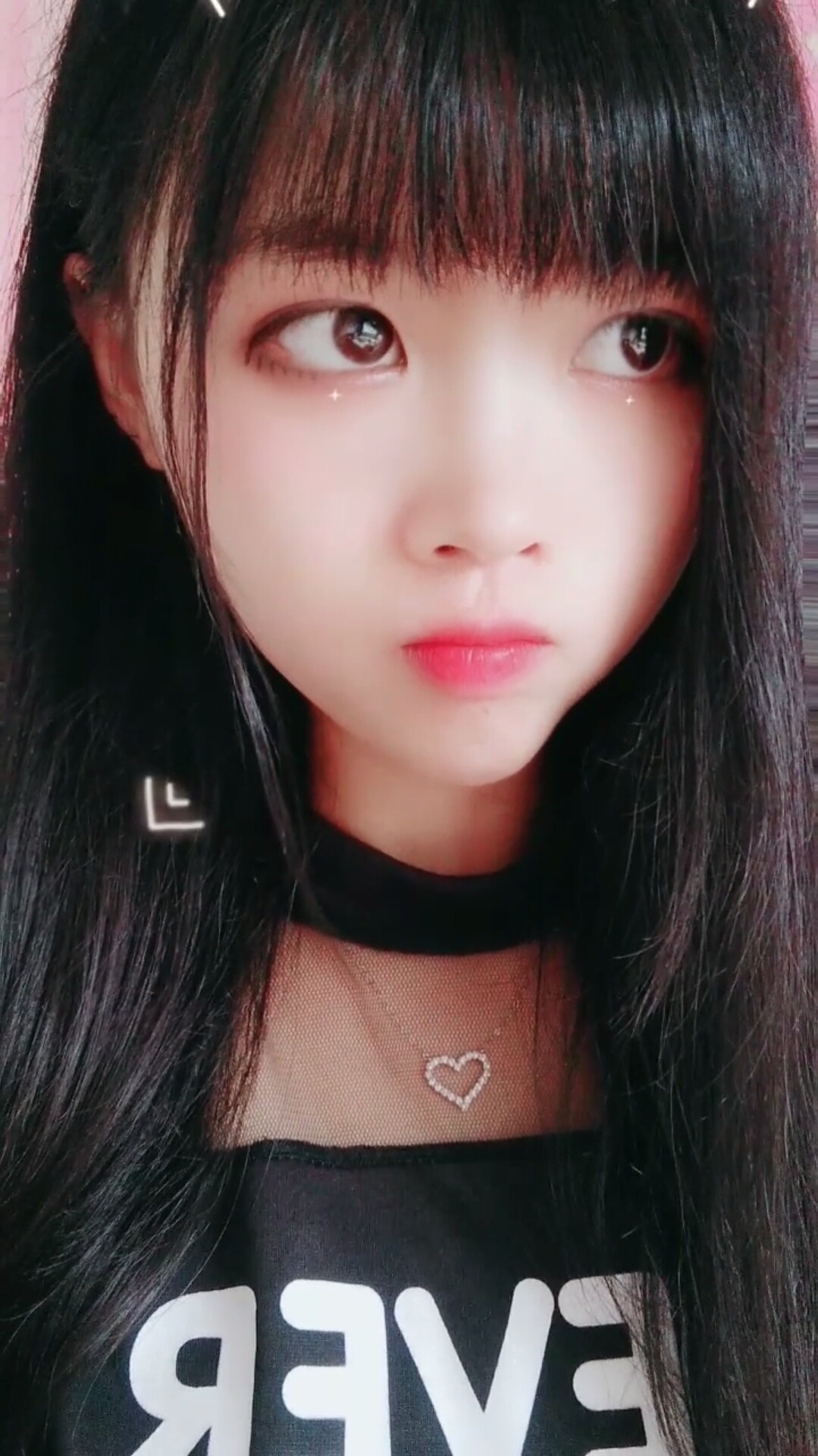 你为什么推人那小女孩 你为什么推人那小女孩