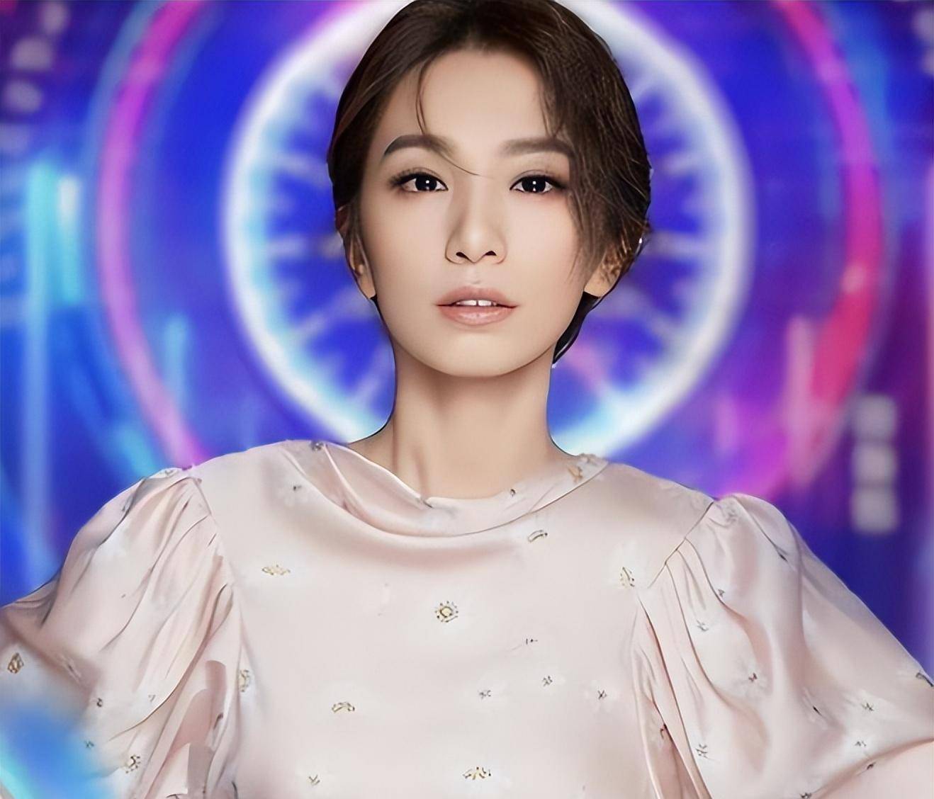 田馥甄发打肿脸言论惹争议的复杂引见