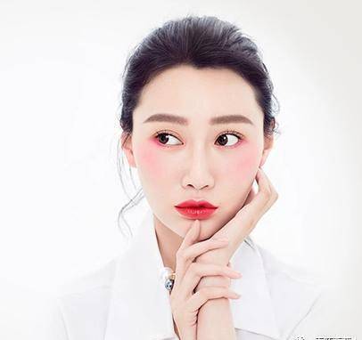 李斯羽董楠