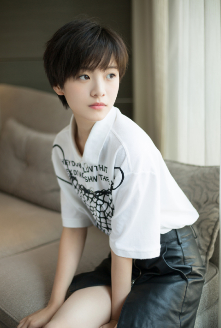 李庚希被曝恋情