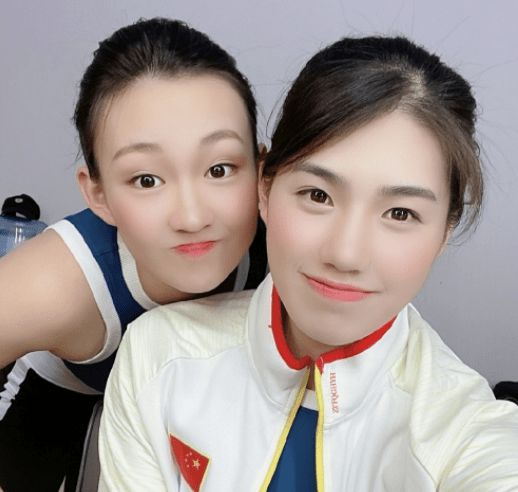 张雨霏团体材料简介