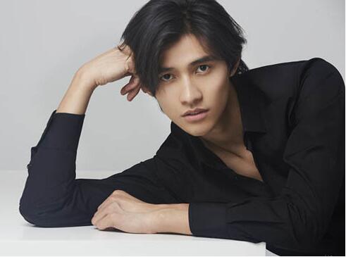 李子峰女伴侣 李子峰女伴侣