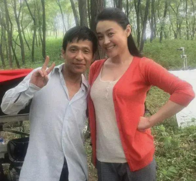 关婷娜胸围 关婷娜胸围