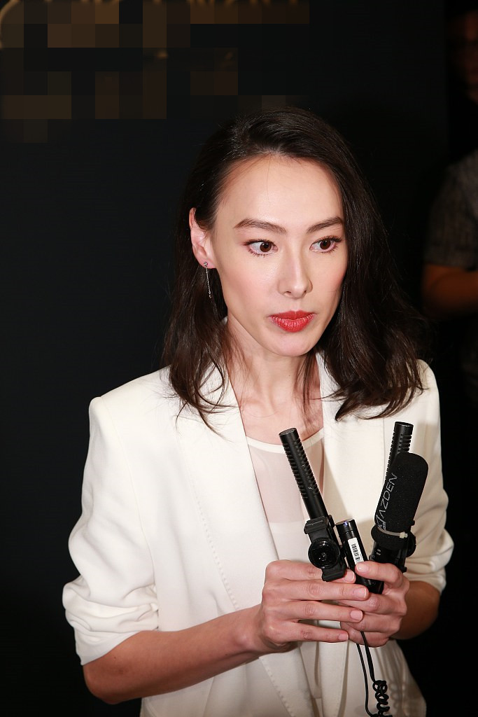 梁洛施儿子脑瘫 梁洛施儿子脑瘫