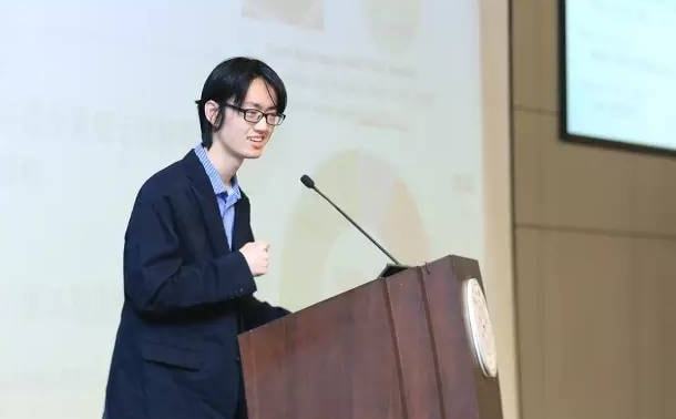 杨倩获清华大学奖学金