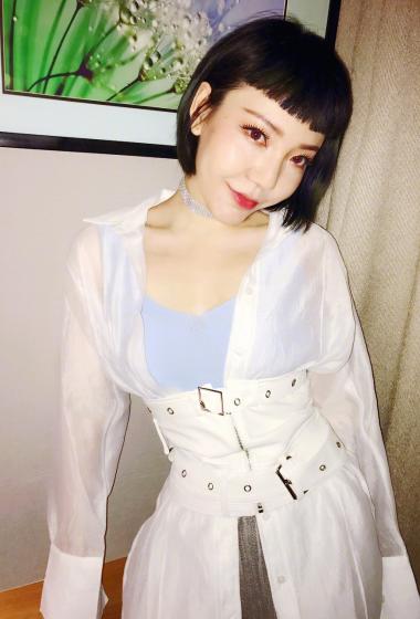 吴莫愁糊口照 吴莫愁糊口照