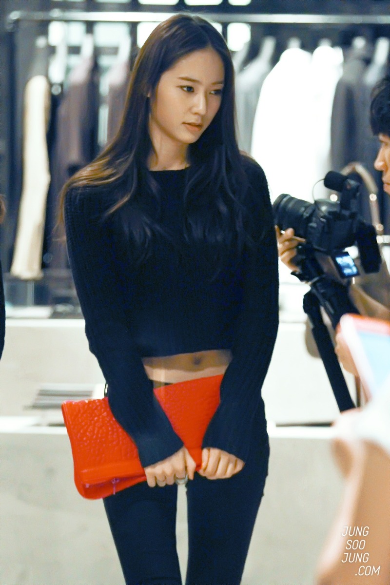 krystal腹肌