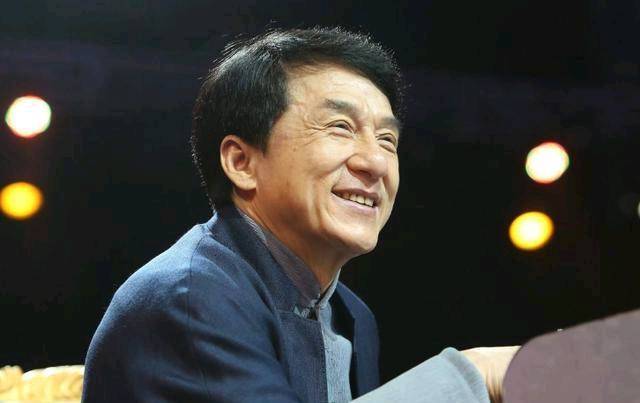 成龙拍新片时不测溺水