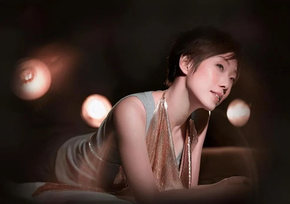 56岁林忆莲近况曝光