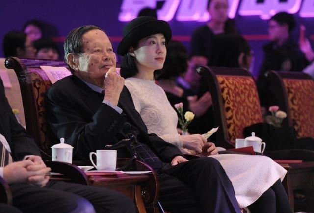 杨振宁96岁喜得贵子
