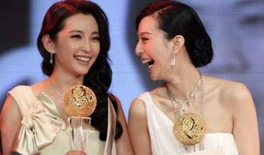 袁立炮轰李冰冰
