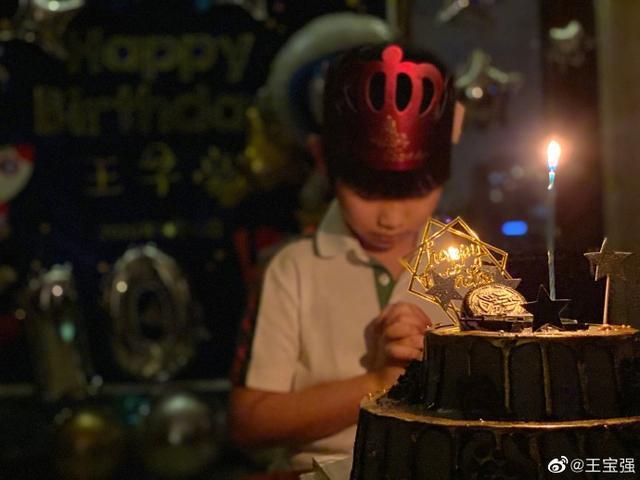 王宝强晒照庆40岁生日的复杂引见