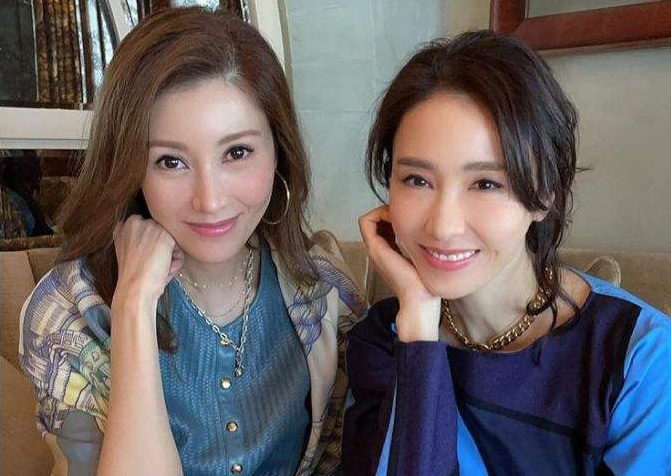 李嘉欣自曝入ICU的复杂引见