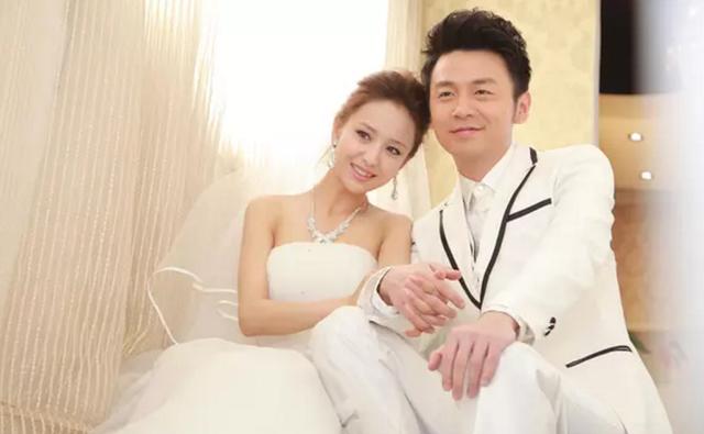 靳东成婚照